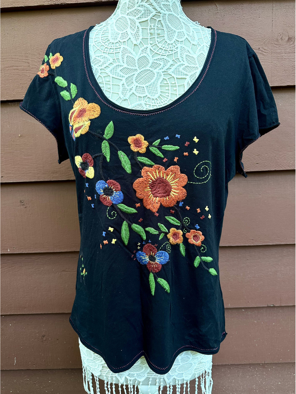 Embroidered‎ Floral T Shirt